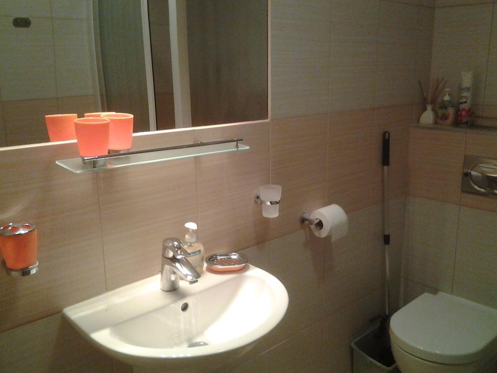 Fatrapark 1 U Sovicky Studio, Kuchynka, Kupelna,S Balkonom Gratis Parkovanie V Podzemnej Garazi 鲁容贝罗克 外观 照片