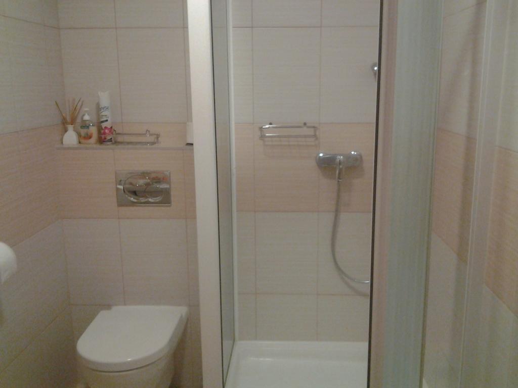 Fatrapark 1 U Sovicky Studio, Kuchynka, Kupelna,S Balkonom Gratis Parkovanie V Podzemnej Garazi 鲁容贝罗克 外观 照片
