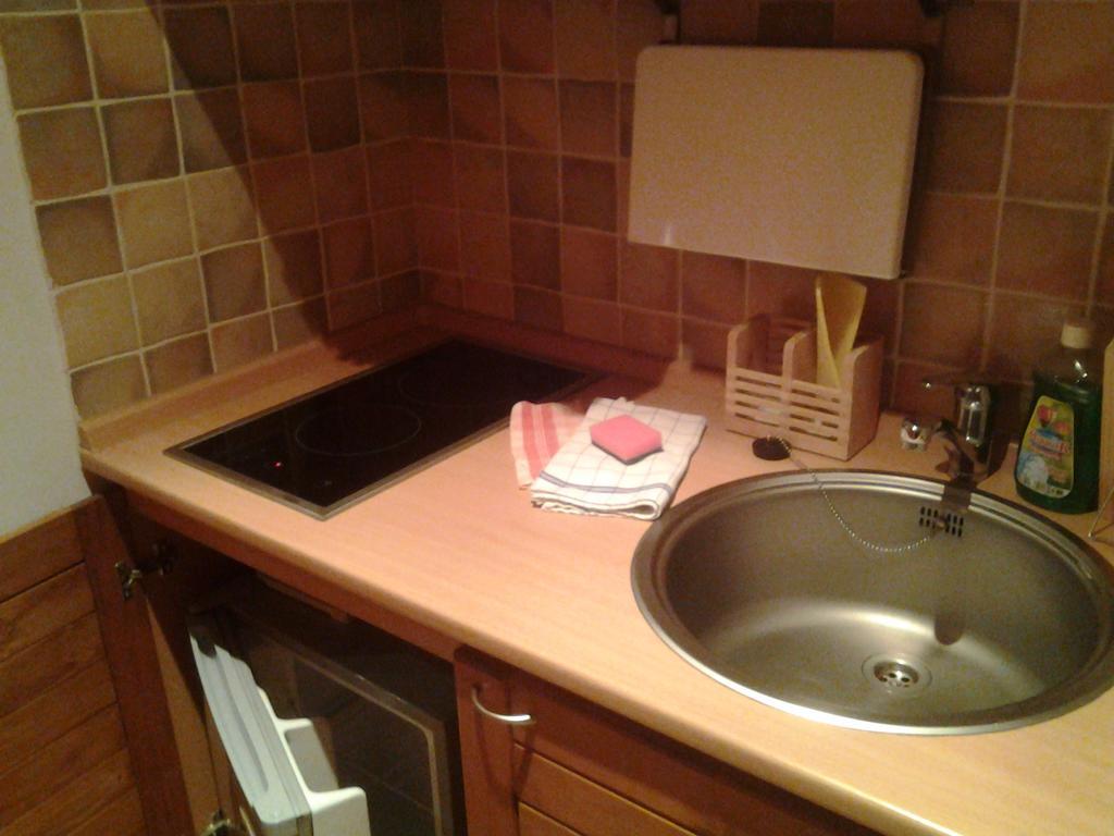 Fatrapark 1 U Sovicky Studio, Kuchynka, Kupelna,S Balkonom Gratis Parkovanie V Podzemnej Garazi 鲁容贝罗克 外观 照片