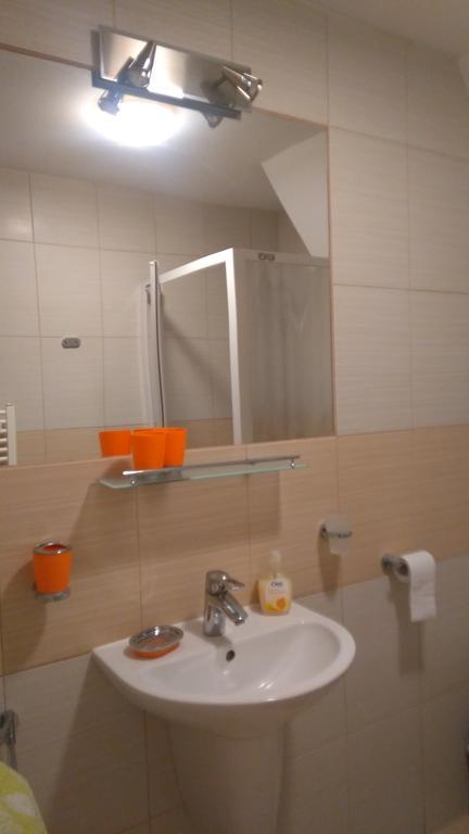 Fatrapark 1 U Sovicky Studio, Kuchynka, Kupelna,S Balkonom Gratis Parkovanie V Podzemnej Garazi 鲁容贝罗克 外观 照片